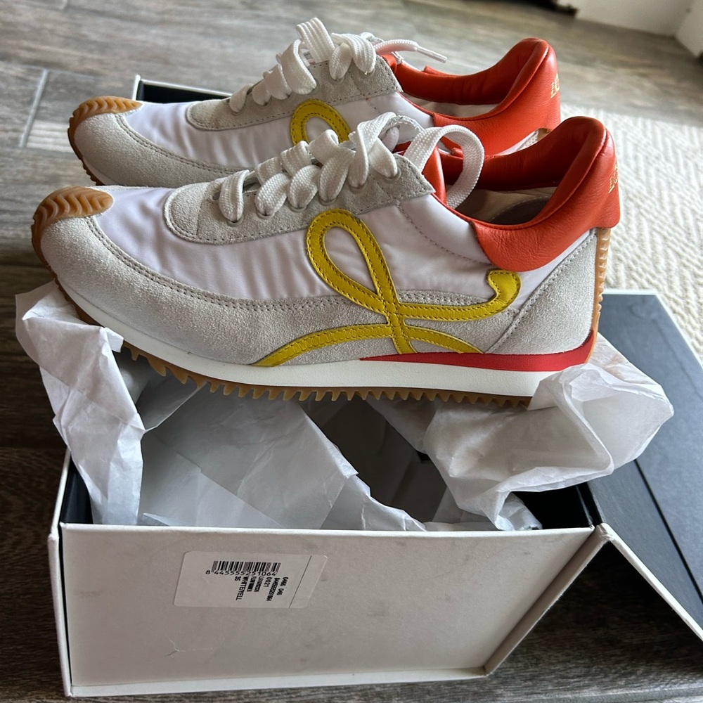 Loewe Flow Runner Sneakers 35